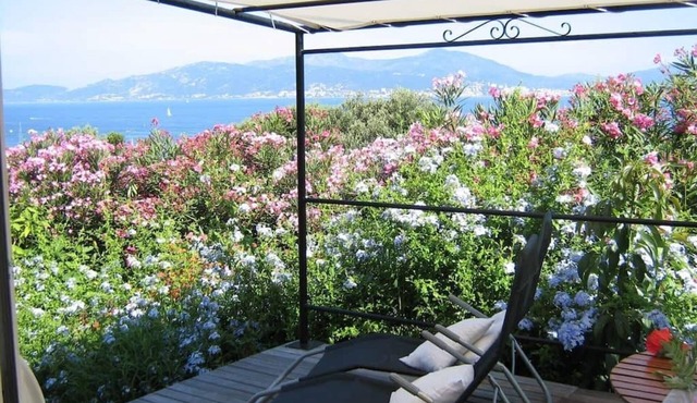 Petite Maison Indépendante, vue Mer, à 5min à Pieds de la Plage