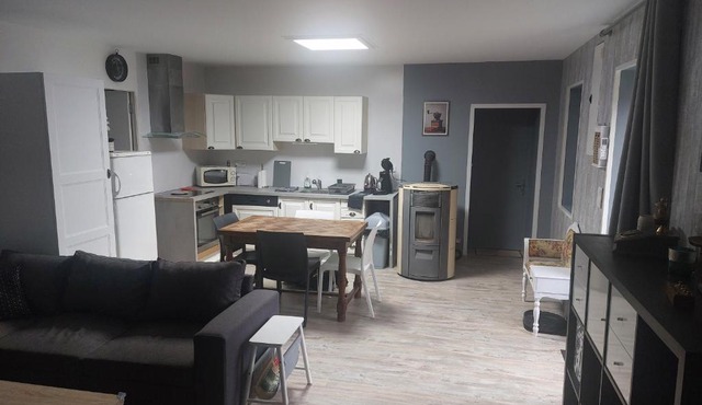 Petite maison lirenolles