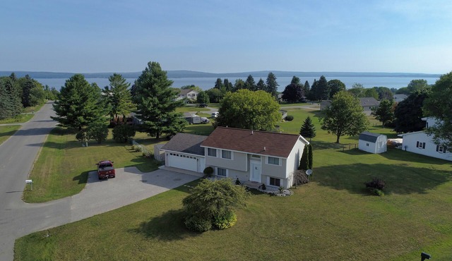 Petoskey's "Peeks of the Bay"