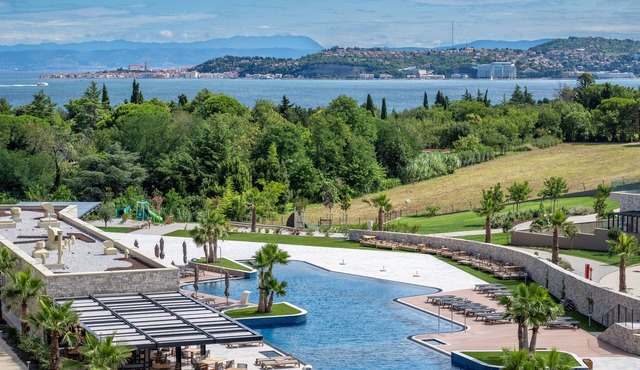 Petram Resort & Residences