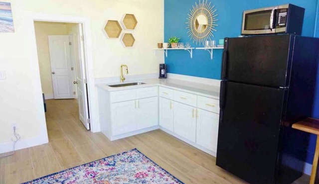 PETS OK Steps 2 Ocean Center, Walk to Beach! PETS OK!