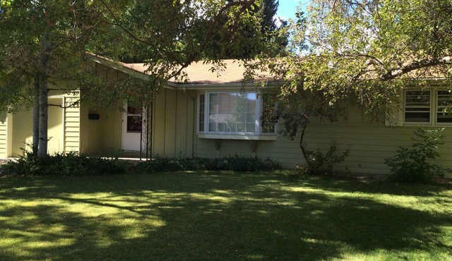PETS welcome! CSU/mid-town Home!