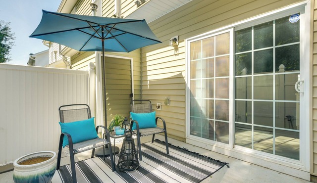 Pets Welcome: Townhome w/Patio in Raleigh!