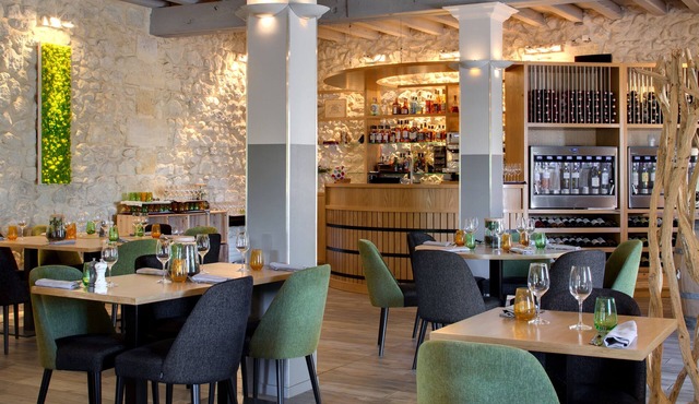 Pey La Tour - Logis Hôtels & restaurant