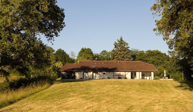 Peyrusse Peace: Pool & Charm