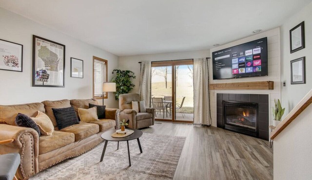 Peyton's Place at Tamarack - Great Location!