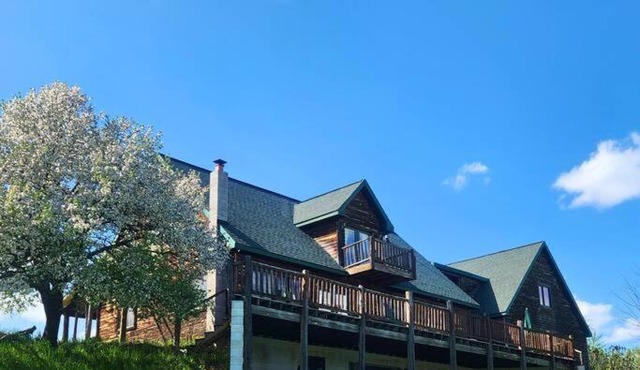 Phantom Pines Lodge Private Golf Views 3-Story
