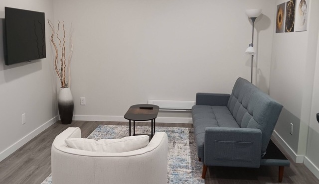Pharezy LuxenModern 1-Bedroom. Perfect for you.