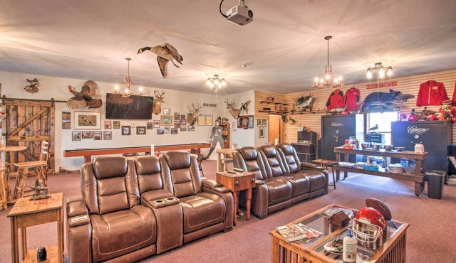 Pheasant Game Farm Missouri Vacation Rental!