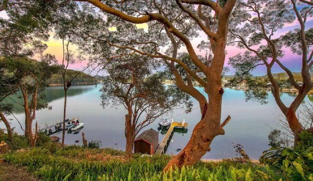 Phegans Bay Waterfront Retreat