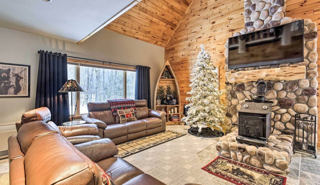 Phelps Cabin on 26 Acres w/Fire Pit!