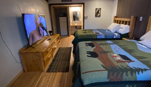 Phelps Lakeview Lodge Room #1 - Pet Friendly