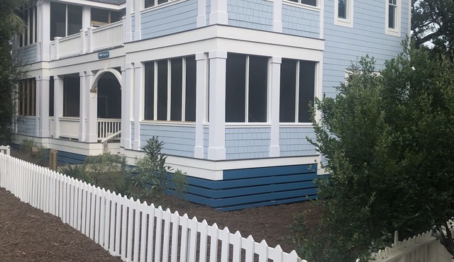 PHENOMENAL NEW HOME 7 BR 7.5 WALK TO E BEACH, EA BR PRIVATE BR & OUTDOOR SPACE