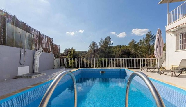PHENOMENAL VILLA IN TARRAGONA (Costa Dorada) WITH PRIVATE POOL, 8 pers.