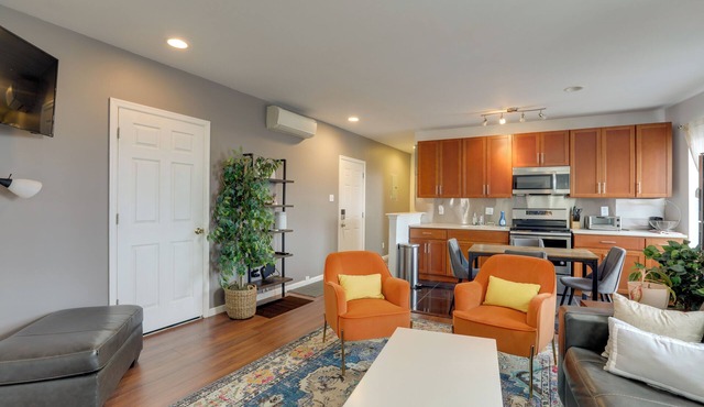 Philadelphia Apartment, Near Transit + Sites!