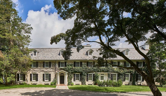 Philadelphia Main Line Luxury Manor House in Villanova Pennsylvania