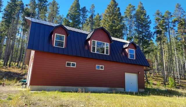 Phillipsburg Mountain Retreat, 2 Bedrooms Plus Loft