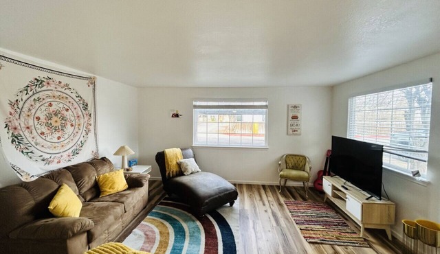 Phoebe's Place - A Friends' Inspired Escape