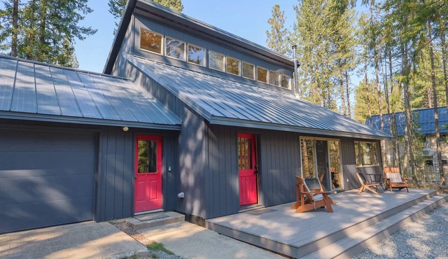 Phoenix, 3 Bedroom Woodland Cabin