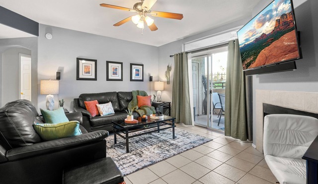 Phoenix Condo, Heated Pool , Spa , 2BR:2BTH