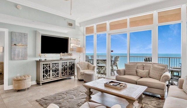 Phoenix Gulf Shores 1002 Luxury Beach Front Condo, Oversized, Wet Bar, Pool!