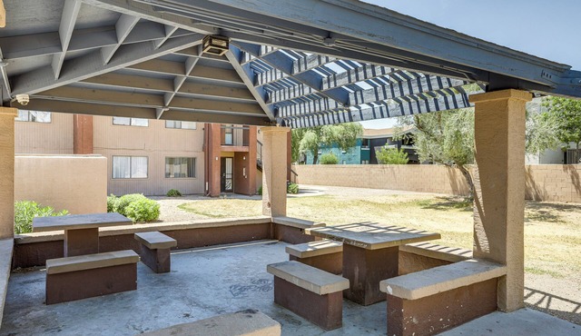 Phoenix Home w/ Pool Access, 8 Mi to Downtown