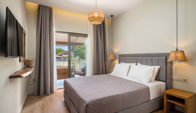 Phos Elegant Residences by Konnect, 400m to the beach - Two Bedroom Apartment