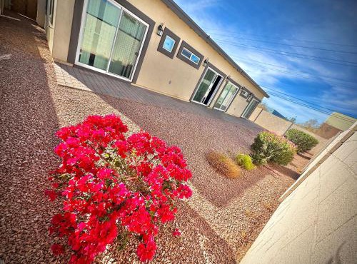 PHX Airport 9BR, 7BA, BBQ, events and pets Allowed