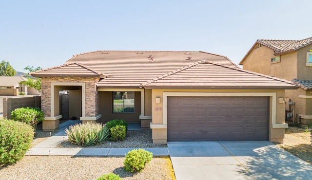 Phx Escape CENTRAL family pet friendly 4 bd sleeps 10