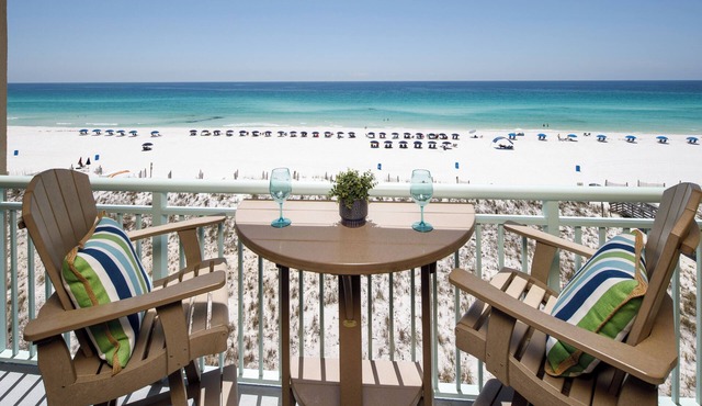 PI 510: Sunset Serenade. Two KINGS! Reserved parking, granite, top notch unit