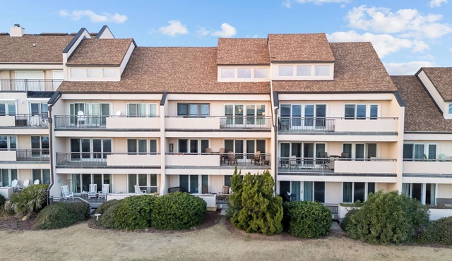 Pi in the Sky - Oceanfront, top floor, glorious views! Beachwalk 314