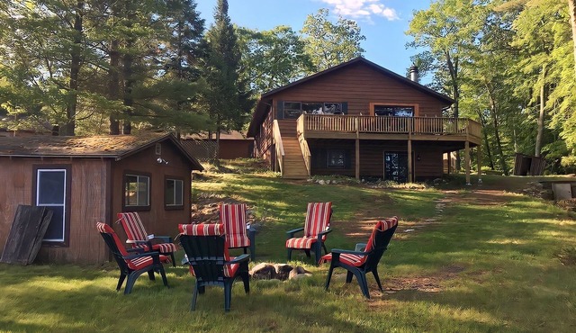 Pia's Place Family friendly Northwoods Cabin on North Two Lake-Lake Tomahawk, Wi