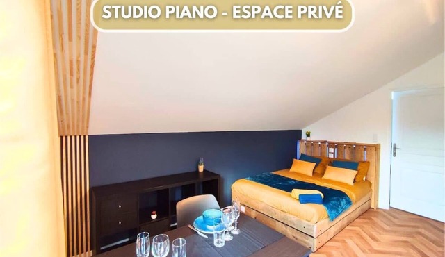 Piano Studio - Music in Champagne