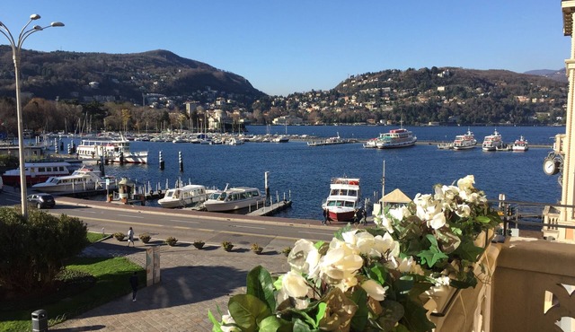 Piazza Cavour - Luxury Lake View Apartment
