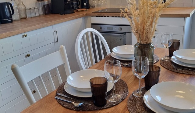 Pibri's perch/Maddy's apartments