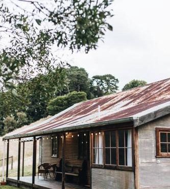Pickers Hut - A Country Style Featured Dream Stay