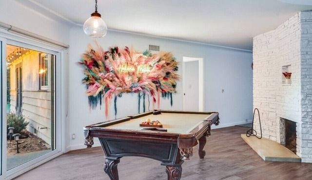 Pickleball Disney Resort w/heated pool &sleeps 12