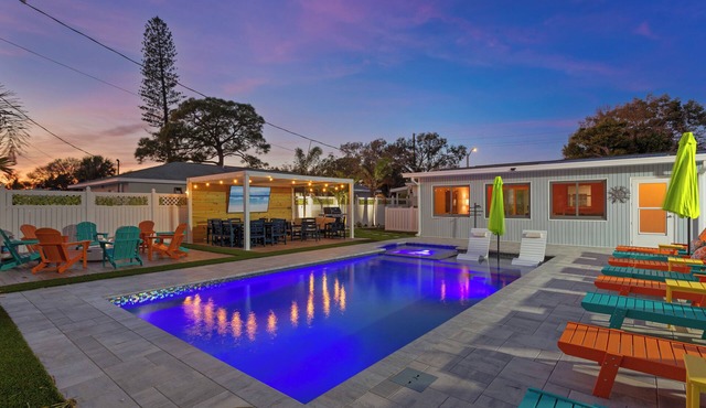 Pickleball-Heated Pool/Hot Tub- Mini Golf-Game Room- 8min to Beaches