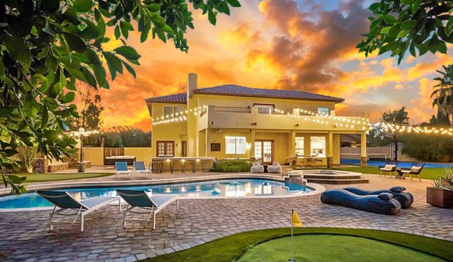 Pickleball, Heated Pool, Spa, Arcade, Pool Table