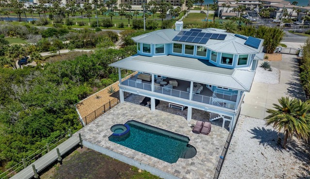 Pickleball, Mini Golf, Waterfront with Dock, Pool