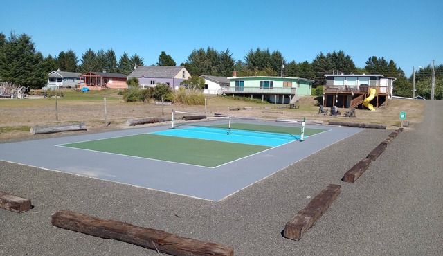 PICKLEBALL, NEW HOT TUB, Ocean View, Playset (SV2)