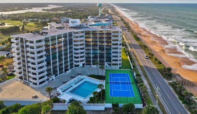 Pickleball, Pups, and Sunsets in beautiful Flagler Beach!