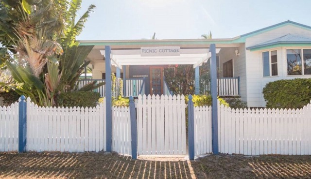 Picnic Cottage, Lovely home near the beach