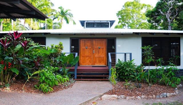 Picnic House, luxurious tropical house