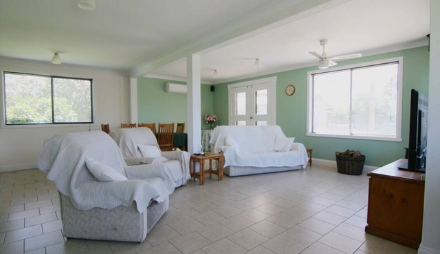 Picnic Point House - close to all of East Gippsland's tourist attractions