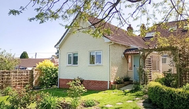 Picquet View - One Bedroom House, Sleeps 2