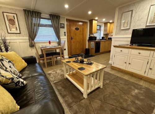 Picton Cottage Studio - A beautiful newly refurbished annexe with handmade features