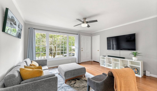 Picture Perfect Charmer, North Decatur GA