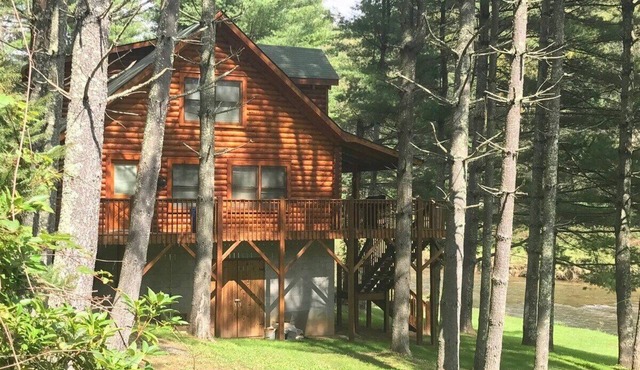 Picture Perfect - Crumpler, NC Riverfront, Pet Friendly, Wifi