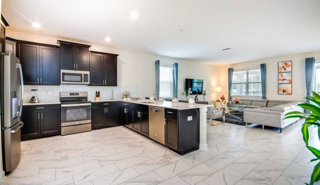 Picture Renting Your Own Luxury Mansion on the Exclusive Champions Gate Resort